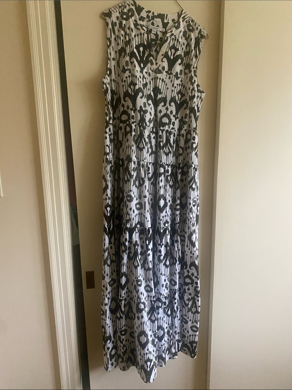 Chico's Black and White Sleeveless Tiered Maxi Dress